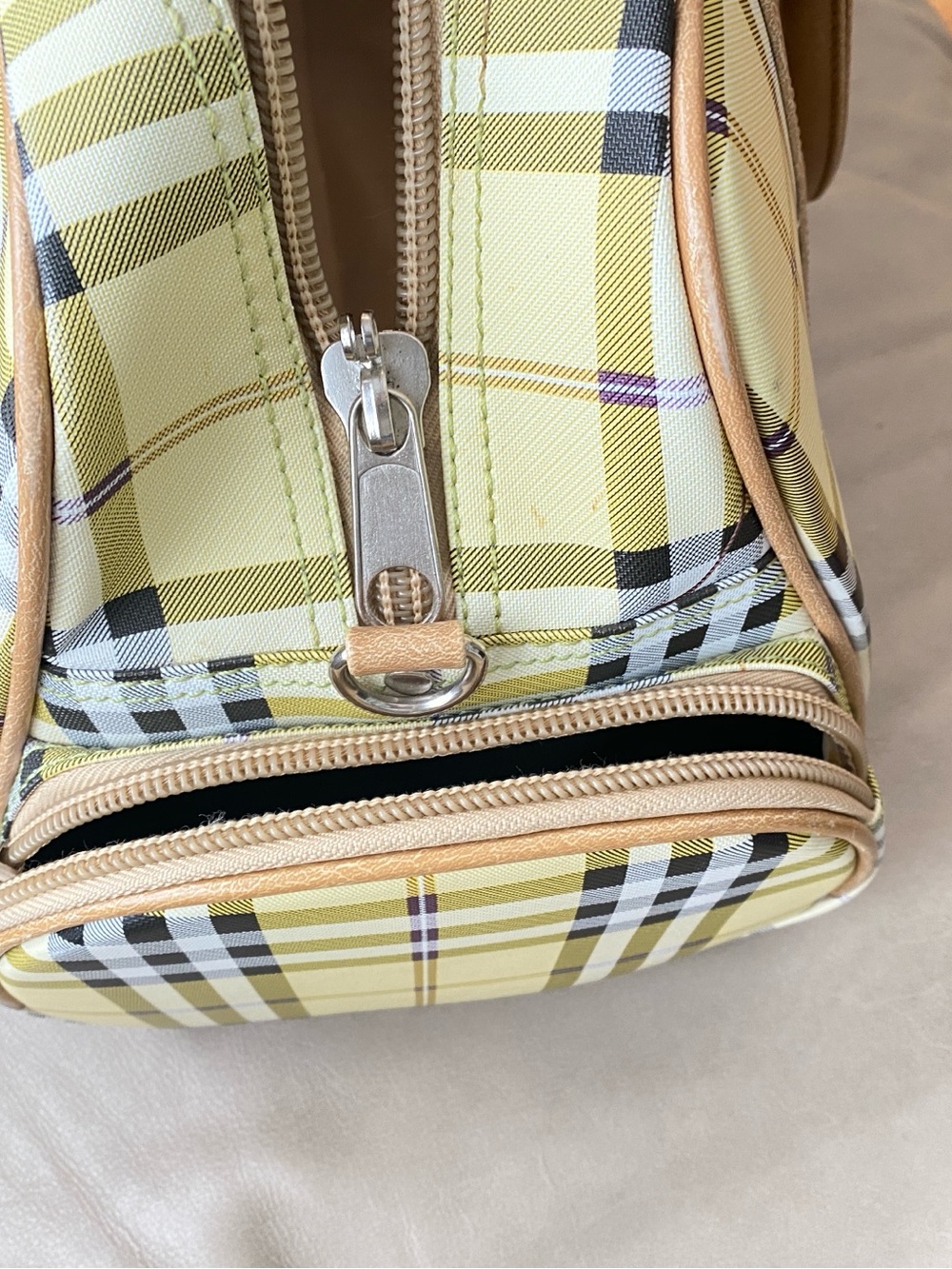 Metro waterproof Yellow Plaid Travel Bag with Tan Trim - Picture 2 of 9